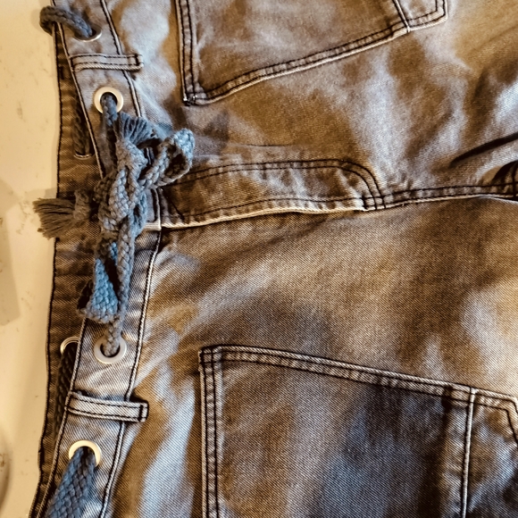 Relaxed Boyfriend Jeans with Drawstring Waist in Washed Grey/Taupe - Picture 9 of 10